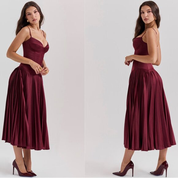 HOUSE OF CB 'Beau' Wine Pleated Midi Dress NWOT - Picture 6 of 10
